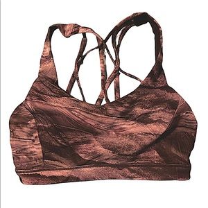 Lululemon Used in good condition original sports bra.